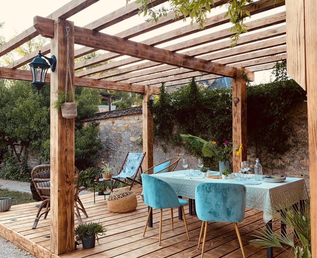 Pool House-L'Hirondelle De Sermizelles- Grand Jardin, Calme Et Nature Aux Portes Du Morvan Kültér fotó
