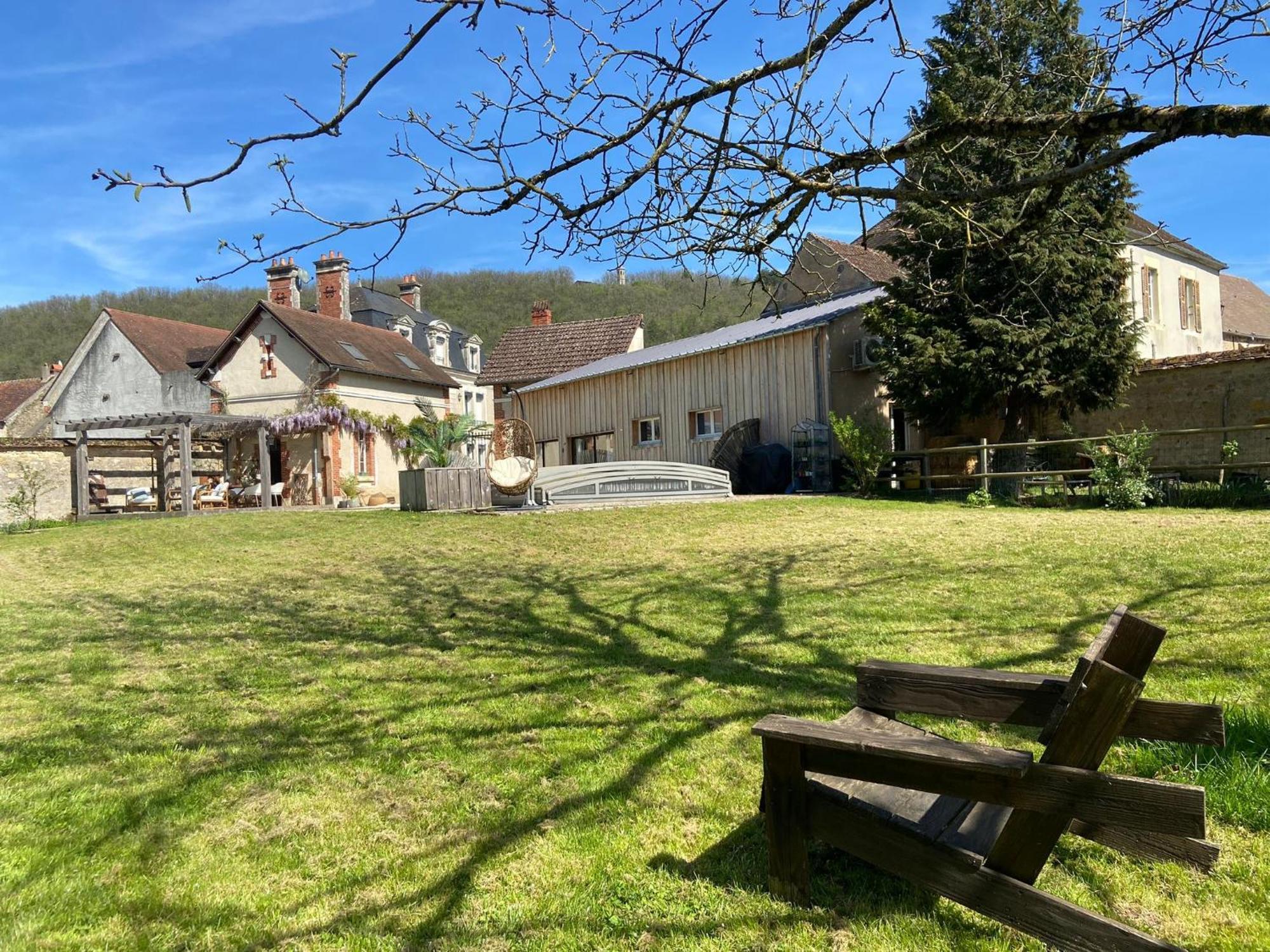 Pool House-L'Hirondelle De Sermizelles- Grand Jardin, Calme Et Nature Aux Portes Du Morvan Kültér fotó
